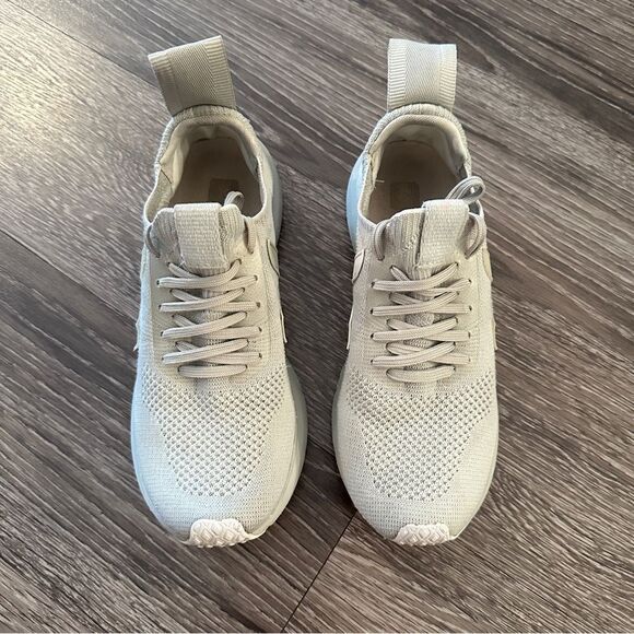 Rick Owens X Veja Mesh Lace-Up Sneakers - Picture 2 of 15